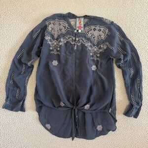 Johnny Was Embroidered Long Sleeve Blouse Top XS Cupra Rayon Grey Blue